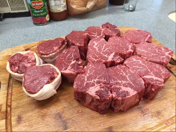 Click image for larger version

Name:	steaks.JPG
Views:	456
Size:	98.6 KB
ID:	375269