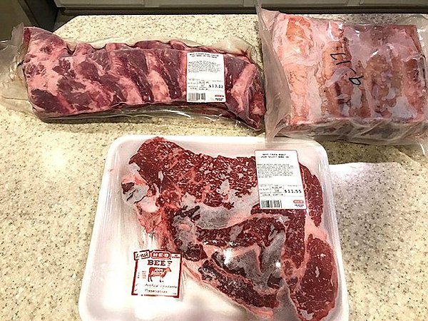 Click image for larger version

Name:	beef ribs 01.jpg
Views:	182
Size:	122.2 KB
ID:	406996