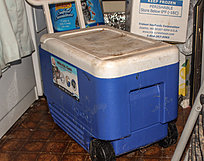 Click image for larger version

Name:	faux cambro.jpg
Views:	205
Size:	149.2 KB
ID:	415109