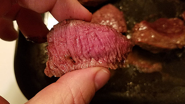 Click image for larger version

Name:	steak2.jpg
Views:	591
Size:	57.6 KB
ID:	436905