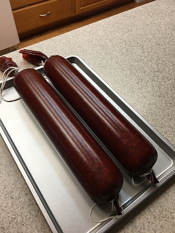 Click image for larger version

Name:	summer sausage.JPG
Views:	288
Size:	111.2 KB
ID:	456754
