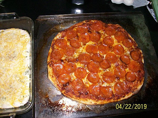 Click image for larger version  Name:	pizza.jpg Views:	1 Size:	130.7 KB ID:	749227