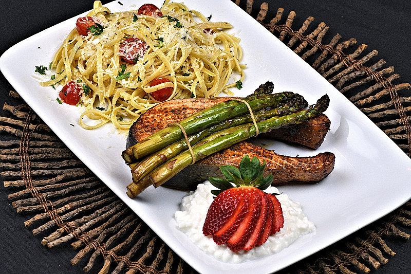 Click image for larger version

Name:	salmon steaks 05.jpg
Views:	388
Size:	135.5 KB
ID:	1032241