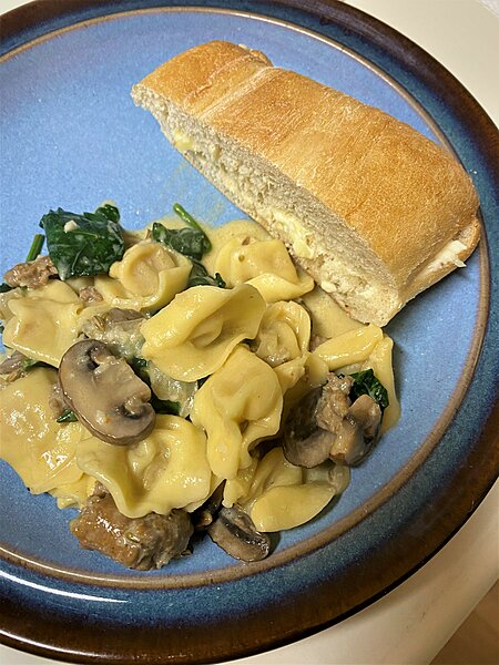 Click image for larger version

Name:	Sausage Tortellini.JPG
Views:	362
Size:	80.4 KB
ID:	1211830