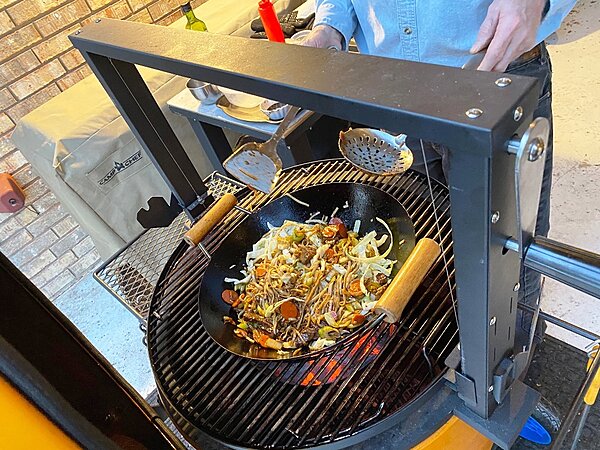 Click image for larger version

Name:	Bronco stir fry 06.jpg
Views:	160
Size:	180.8 KB
ID:	1515294