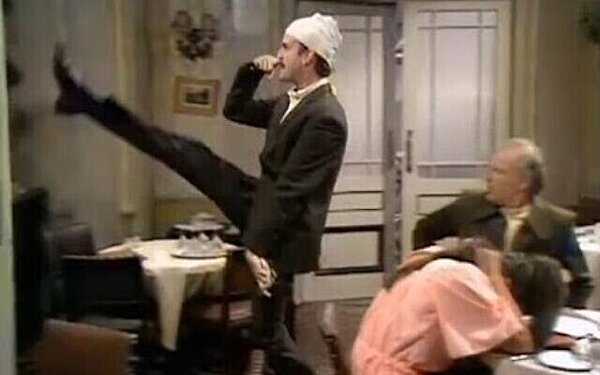 Click image for larger version  Name:	Cleese Germans.jpg Views:	0 Size:	34.4 KB ID:	1650938