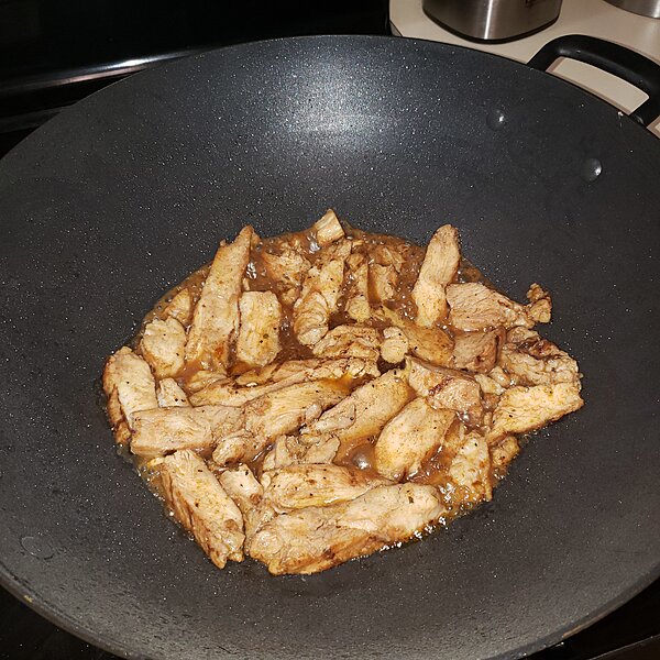 Click image for larger version

Name:	wok chicken.jpg
Views:	70
Size:	3.36 MB
ID:	1724563