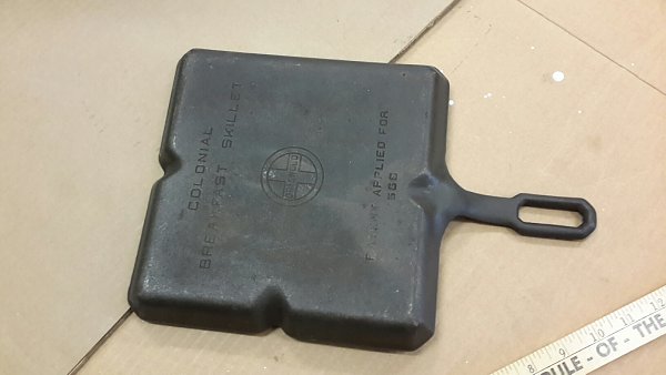 Click image for larger version

Name:	Griswold breakfast pan 2_resized.jpg
Views:	297
Size:	76.2 KB
ID:	319569