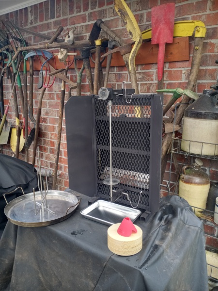 Mr. Bar-B-Q Vertical Griller with Rack Powered by Trompo King